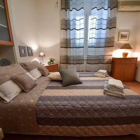 Viola Apartman *